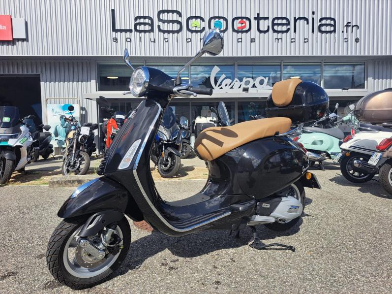 VESPA PRIMAVERA 125