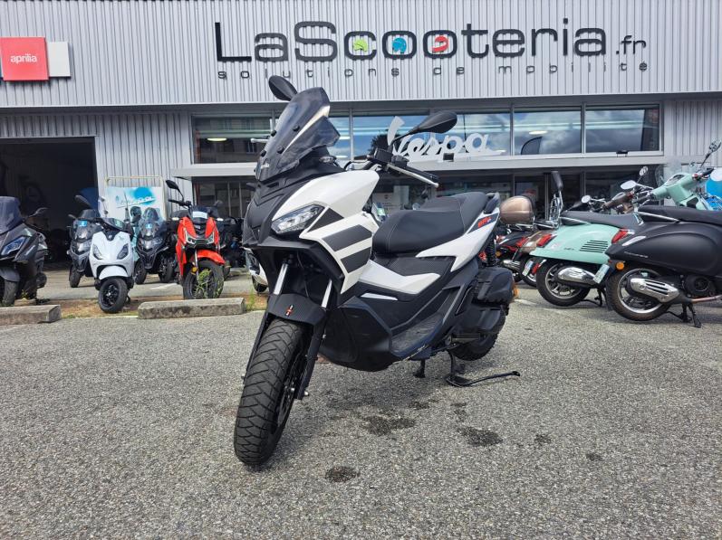 APRILIA SR GT 125